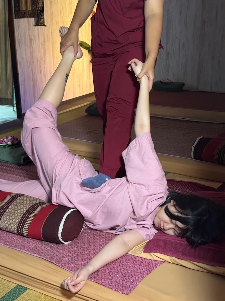 脚ストレッチセッション